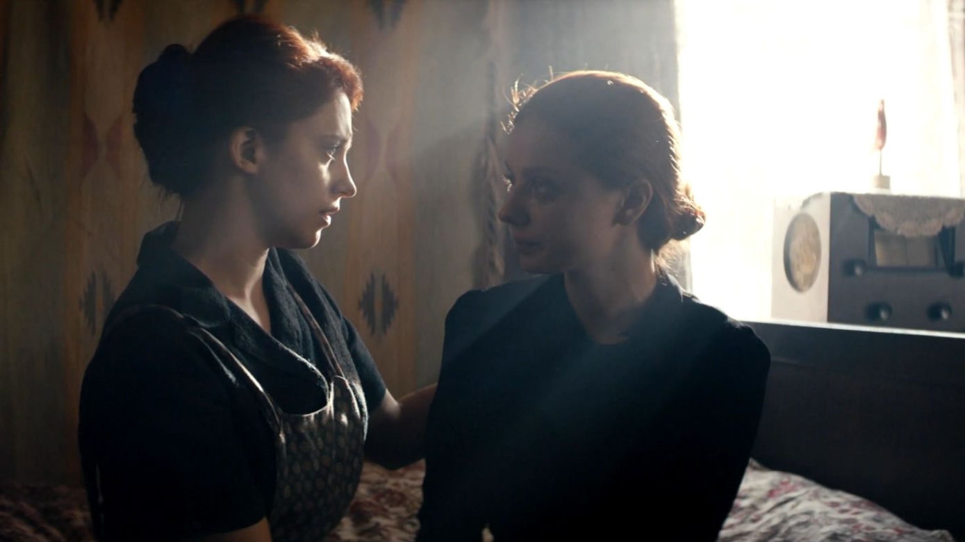 Stulecie Winnych sezon 2, odc. 26: Mania (Karolina Bacia), Ania (Weronika Humaj)