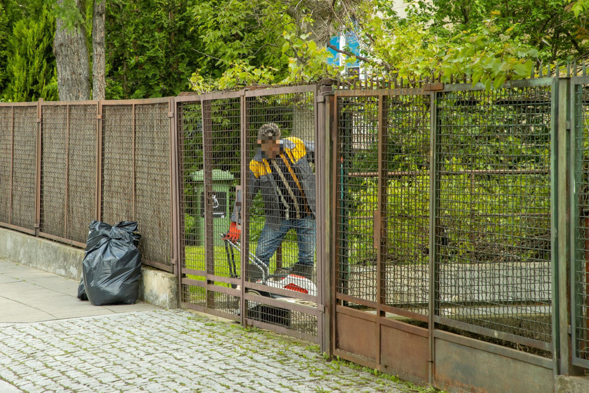 Porządki na posesji Jarosława Kaczyńskiego