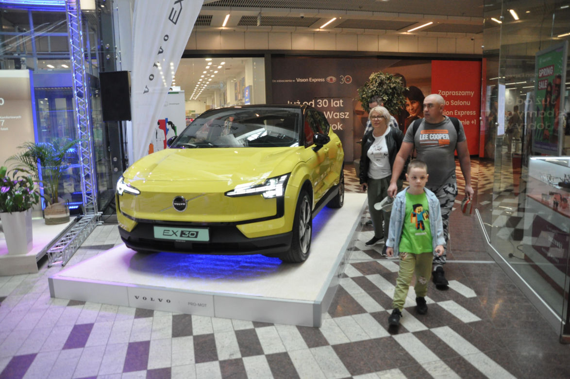 Prezentacja nowego Volvo EX90 w Galerii Korona Kielce