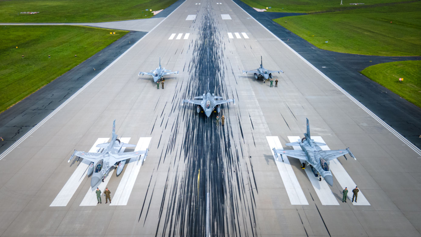 General Dynamics F-16 Fighting Falcon