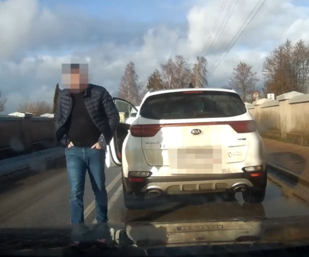 Agresywny kierowca na Zgodnej w Starachowicach