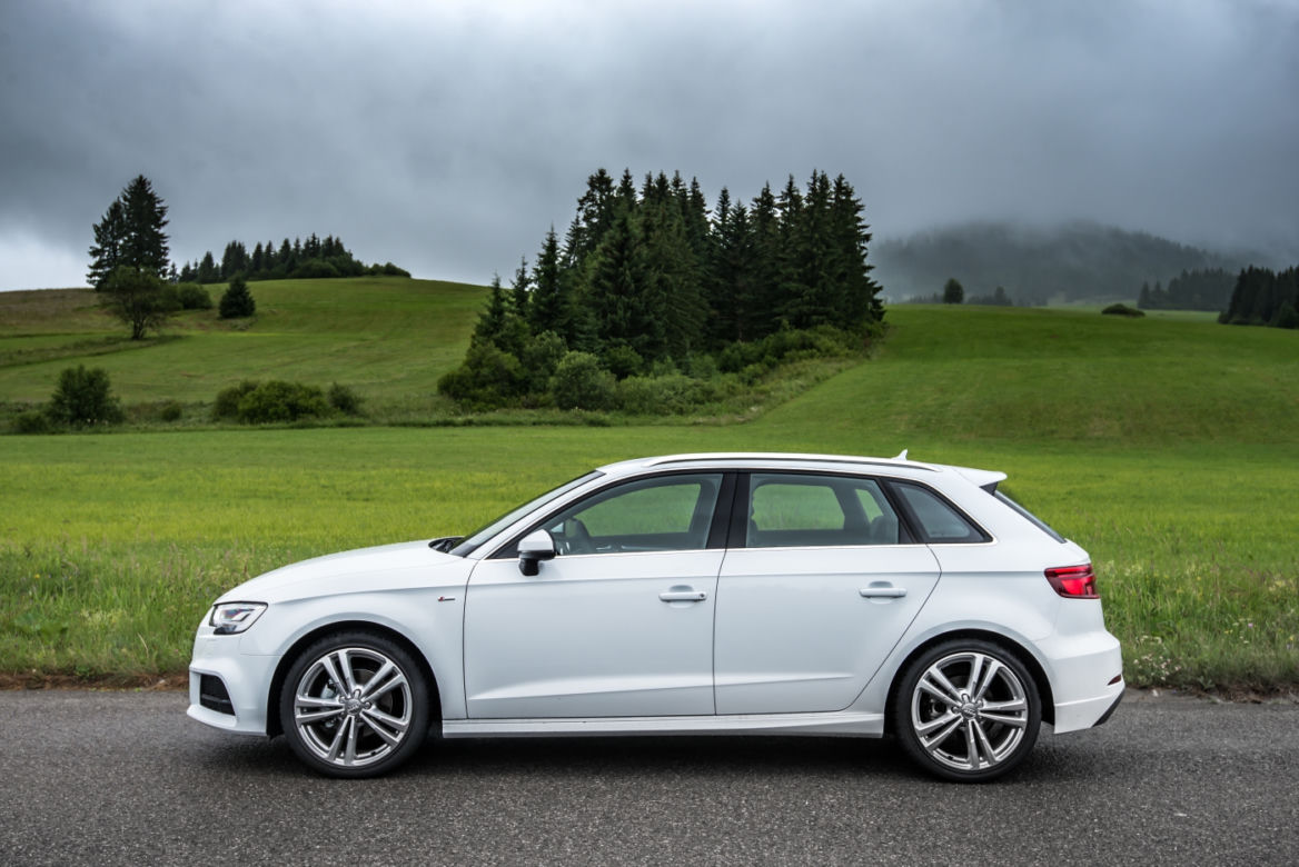 Audi A3 Sportback lifting 2016