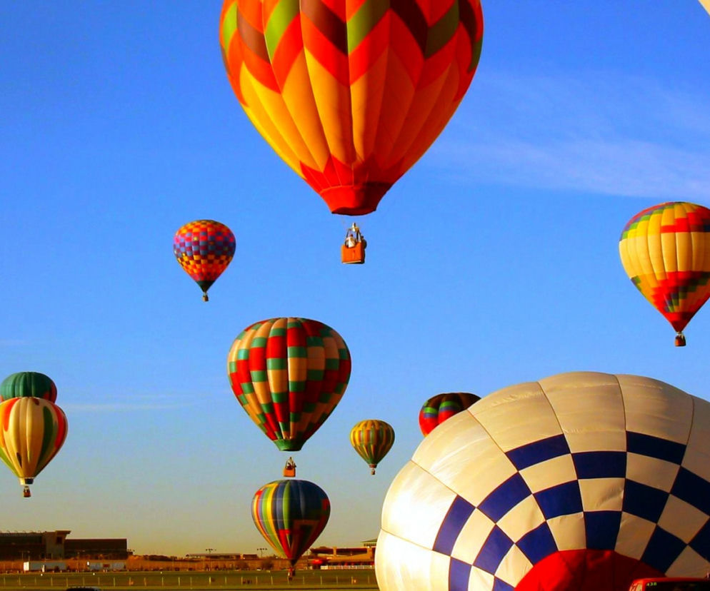 Tragedia podczas festiwalu balonów. Spadł balon z pięcioma osobami, jedna nie żyje