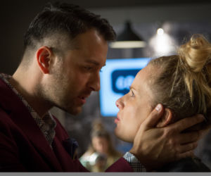 Singielka odcinek 23, Elka (Paulina Chruściel), Mikołaj (Filip Bobek)