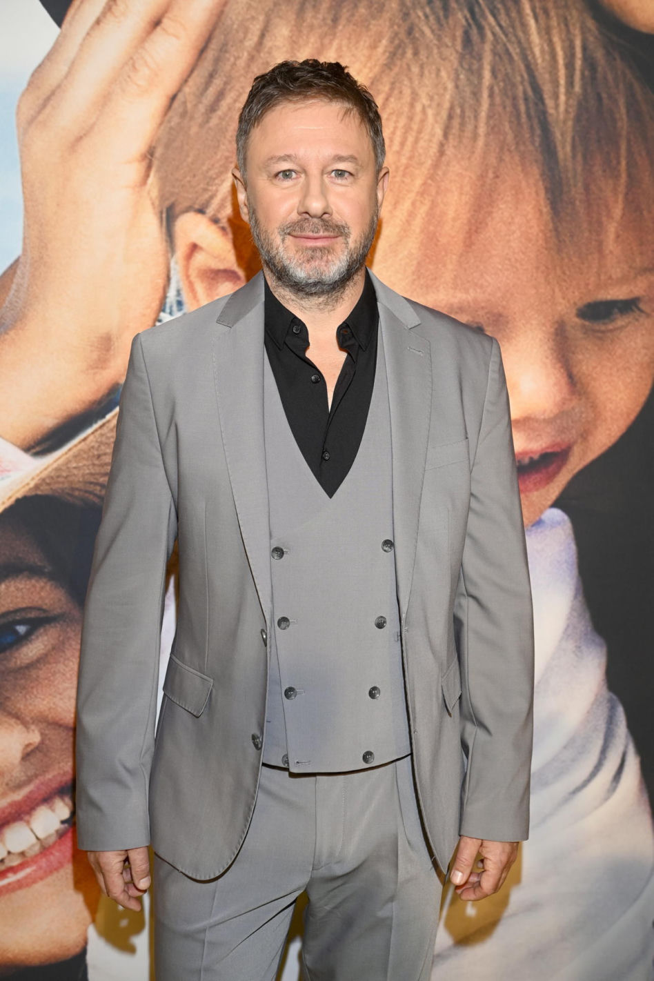 Gwiazdy na premierze filmu "Ania". Pojawił się także niewidziany syn Przybylskiej. Szymon Bieniuk nie krył przejęcia