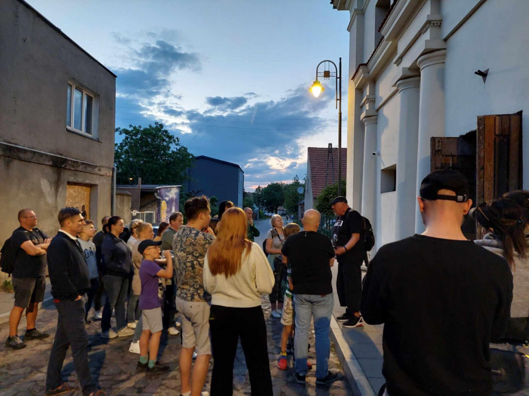 Byliśmy nocą we wnętrzach synagogi w Starym Fordonie. Taka okazja nie trafia się co dzień! [GALERIA]