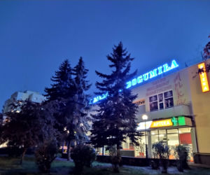 Historyczny neon znów rozświetla ulice Kalisza