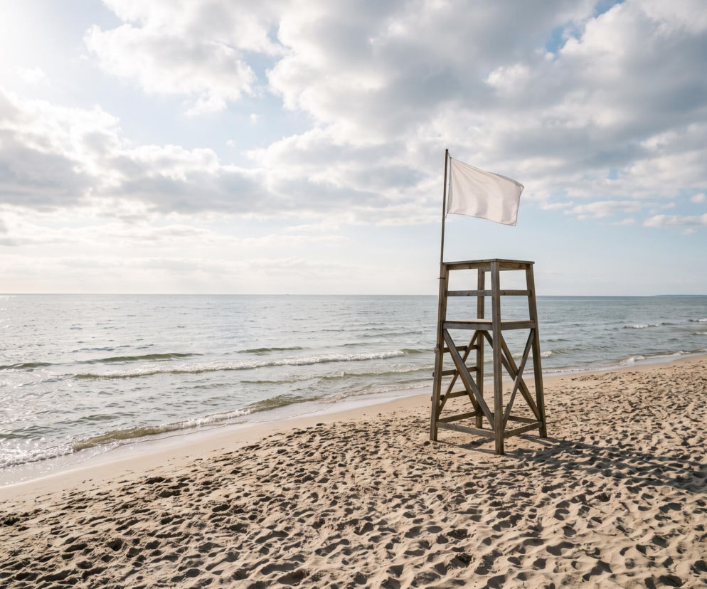 Sinice Mechelinki. Czy w Mechelinkach można się kąpać 28.07? Flaga, warunki pogodowe