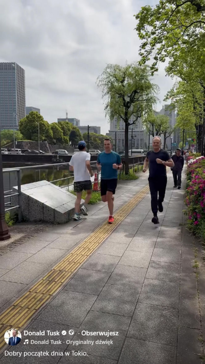 Donald Tusk biega po Tokio