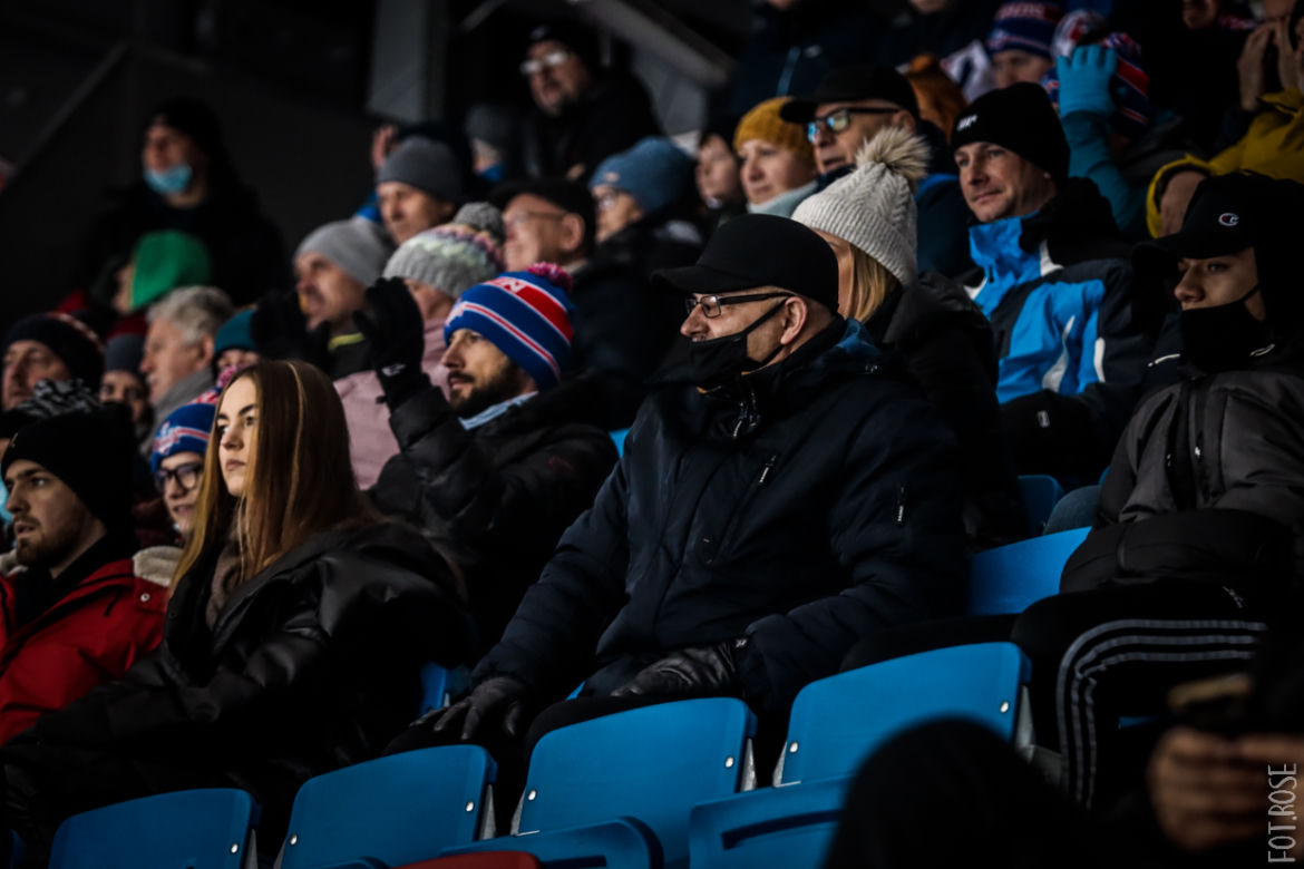 KH Energa Toruń - Tauron Podhale Nowy Targ 6:2, zdjęcia kibiców z Tor-Toru 