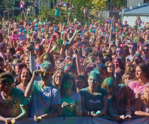 Lublin: Festiwal Kolorów 2018. Kolory Holi wystrzeliły w powietrze!