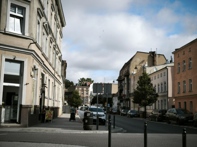 Leszno - zachwyca jednym z najpiękniejszych ratuszy i duchem „Małej Europy”