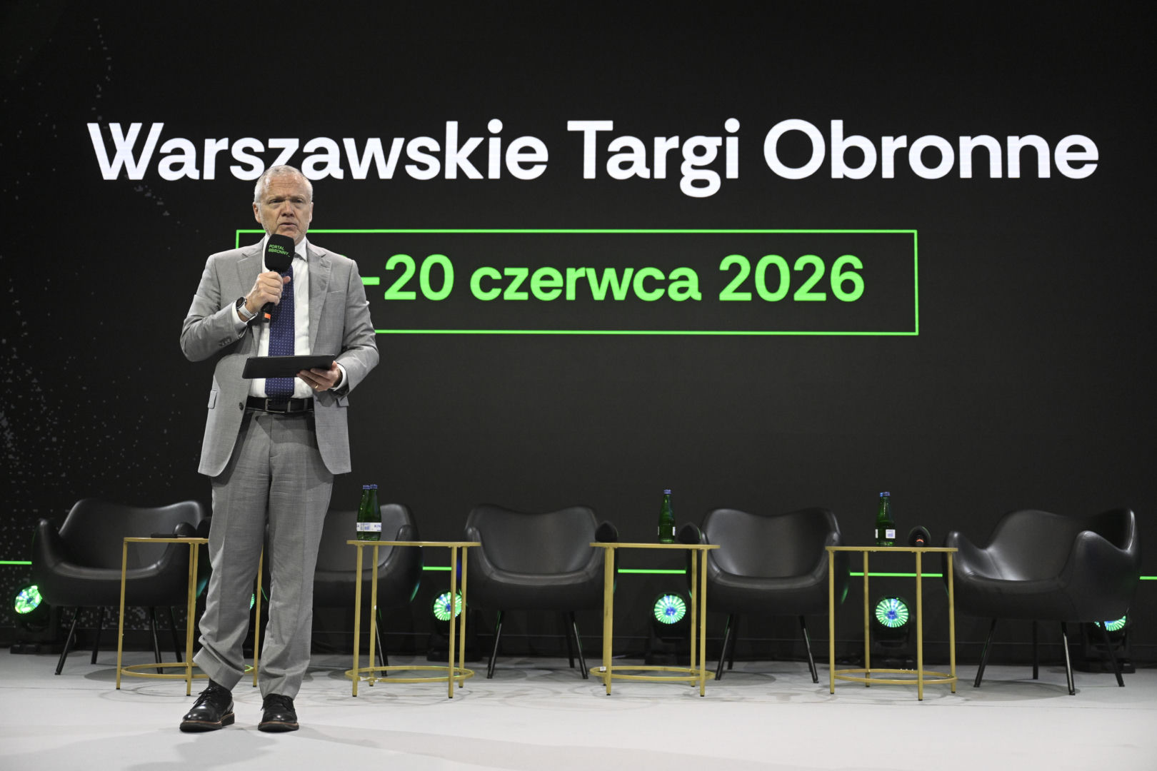 Ambasador USA Tom Rose na Warszawskich Targach Obronnych