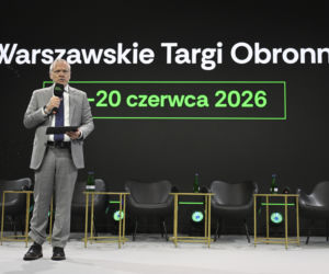 Ambasador USA Tom Rose na Warszawskich Targach Obronnych