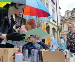  Happening uliczny „Queer is here!”. Tarnów chce być  miastem tolerancyjnym