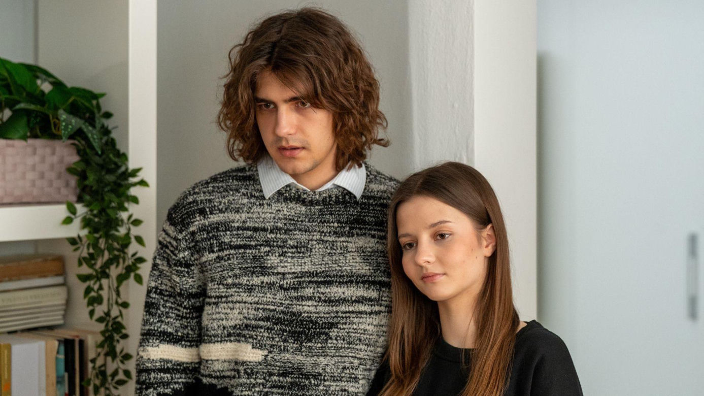 Barwy szczęścia odc. 3391. Ewa (Gabriela Ziembicka), Romeo (Jacek Tyszkiewicz)