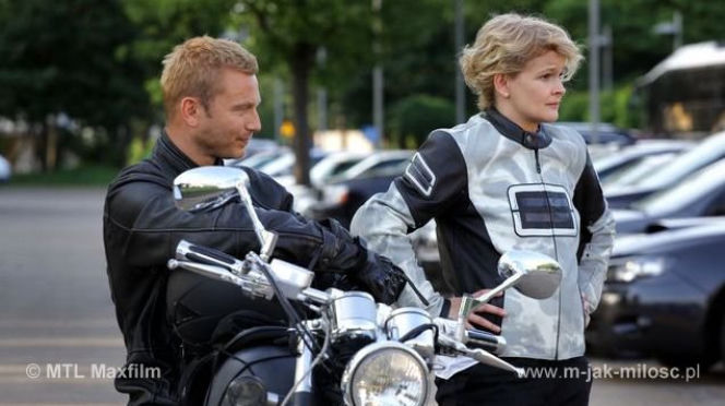 M jak miłość odc. 1024. Marta (Dominika Ostałowska), Andrzej Budzyński (Krystian Wieczorek)