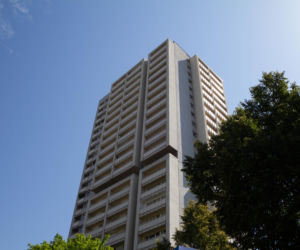 Śląska Żyleta przez lata górowała nad Katowicami. Dziś jest pozostałością PRL-u