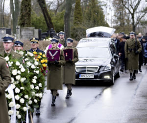 Tak wygląda teraz grób Edwarda Linde-Lubaszenko