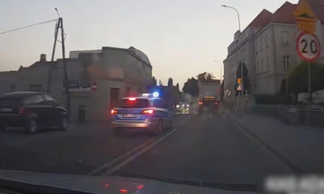 Pościg za ciężarówką i ucieczka do lasu. 24-latek usłyszał zarzuty