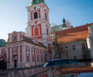 Poznańskie zabytki... odbite na maskach samochodów!