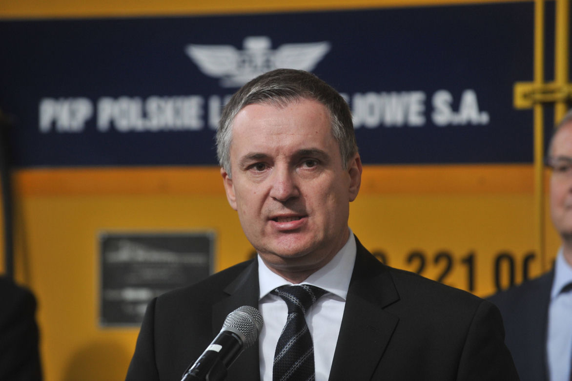 Kolejarze dostaną nowe pociągi do naprawy torowiska. Mówią na nie "kombajny"