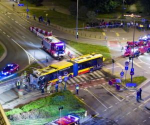 Autobus pędził jak z wciśniętym gazem? Nieoficjalne ustalenia po wypadku przy Dworcu Zachodnim