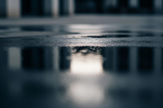 Śmierć młodej kobiety w Krakowie. Co skrywa mrok Nowej Huty?