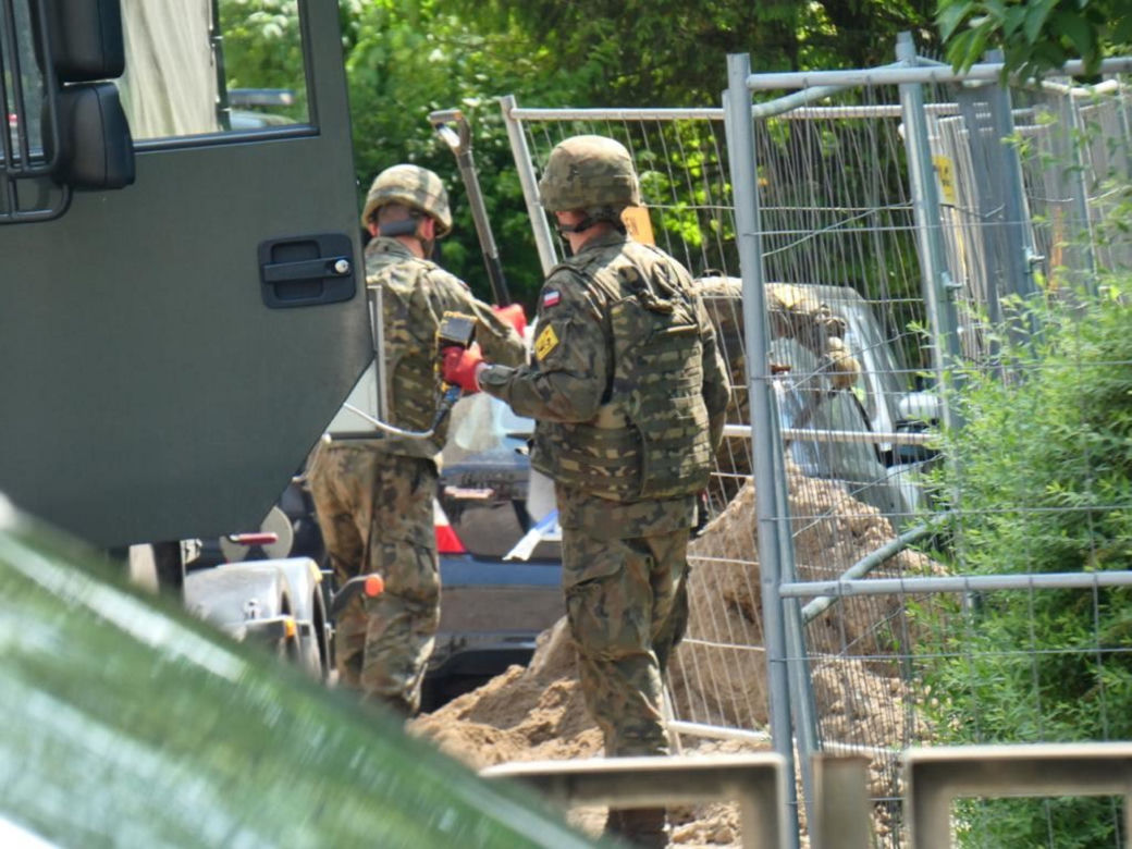 Ewakuacja na Ochocie! Wykopali bombę, pilna akcja służb