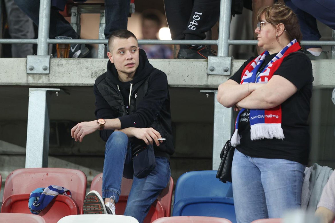Kibice podczas meczu Górnik Zabrze - Legia Warszawa (01.04.2024)