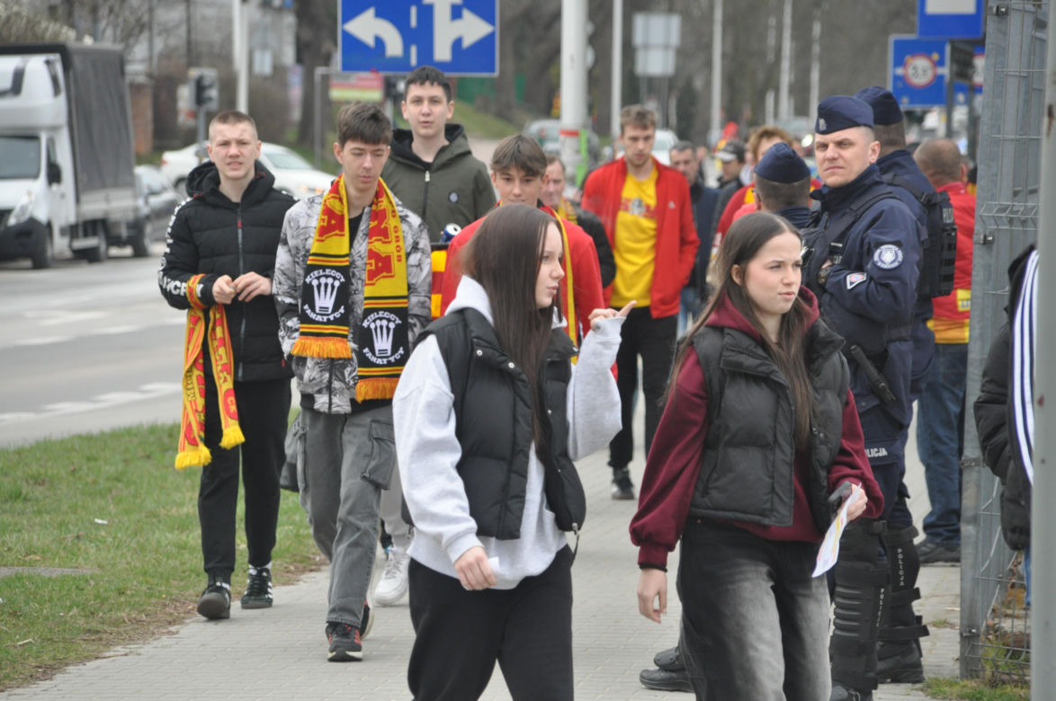 Tak dopingowali kibice na meczu Korona Kielce - Radomiak Radom