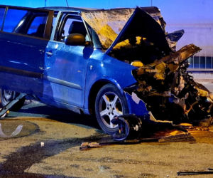 Jechał pod prąd i zmiażdżył nadjeżdżający samochód. Śmiertelny wypadek na Mokotowie