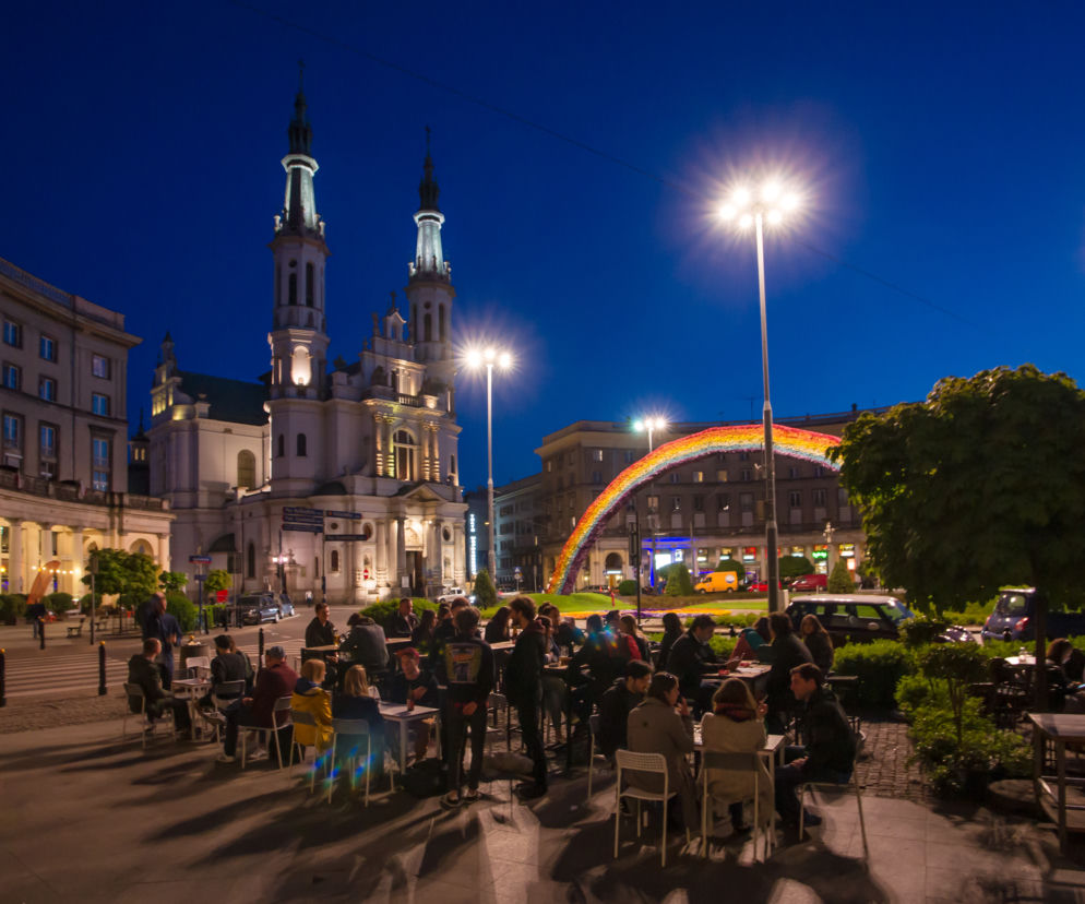 Plac Zbawiciela i Tęcza w Warszawie