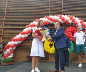 Powitanie Olimpijczyków w Grudziądzu. Wioślarka ze srebrnym medalem