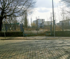 Niebezpieczny pustostan straszy w centrum Szczecina