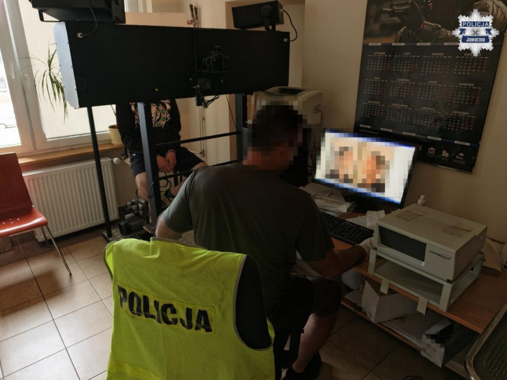 Koszmar w Jaworznie. 17-latek oblany benzyną i podpalony przez kolegów