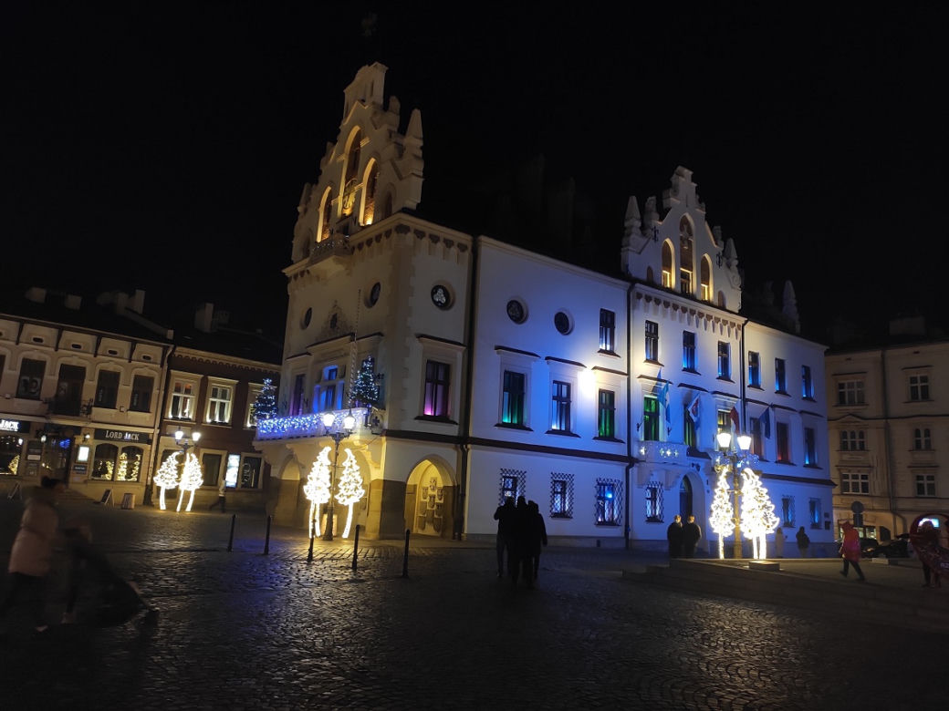 Rzeszów pięknie przybrany na Święta Bożego Narodzenia  [ZDJĘCIA]