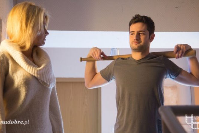 Na dobre i na złe odc. 555. Agata Woźnicka (Emilia Komarnicka), Adam Krajewski (Grzegorz Daukszewicz)