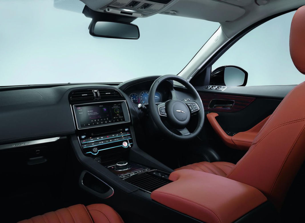 Jaguar F-Pace