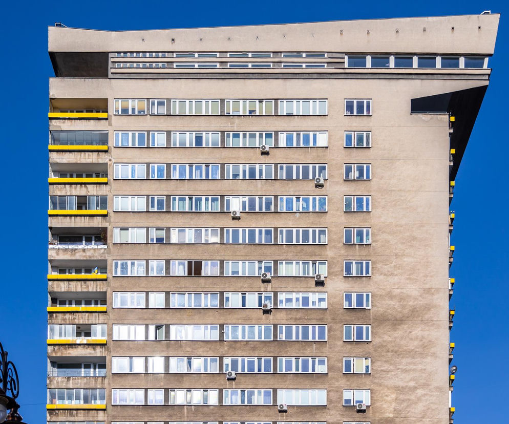 Młotek na Smolnej 8 w Warszawie. Zobacz zdjęcia symbolu luksusowych mieszkań w PRL-u