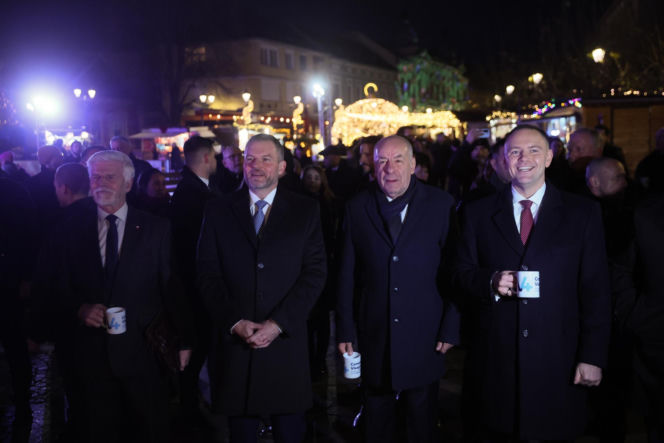 Karol Nawrocki wpadł na jarmark świąteczny