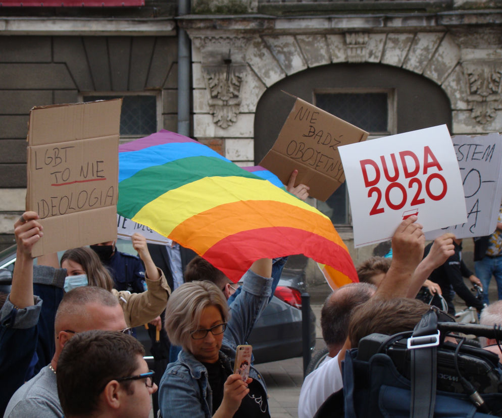 LGBT to nie ideologia - protest podczas wizyty Beaty Szydło