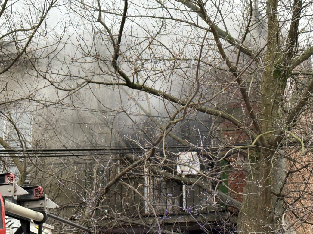 Warszawa. Pożar pustostanu na Targówku