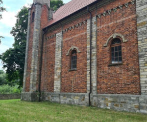 Kościółek w Gowarczowie