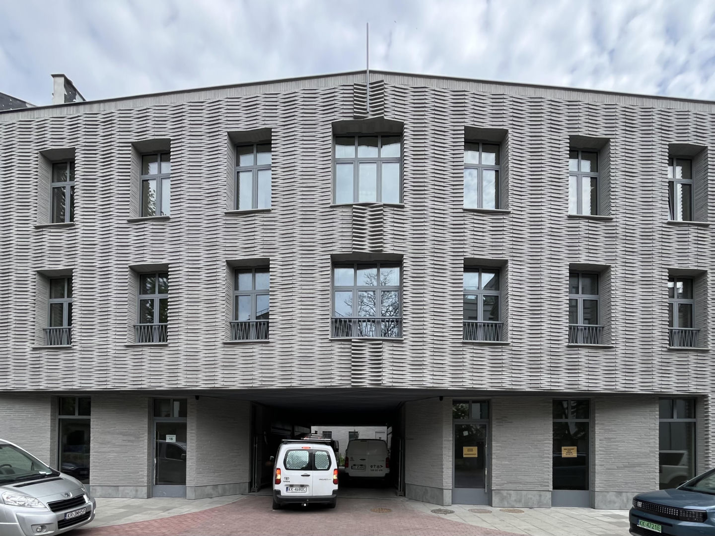Fabryka koronek i trykotaży na Dąbrowskiego 16 w Krakowie