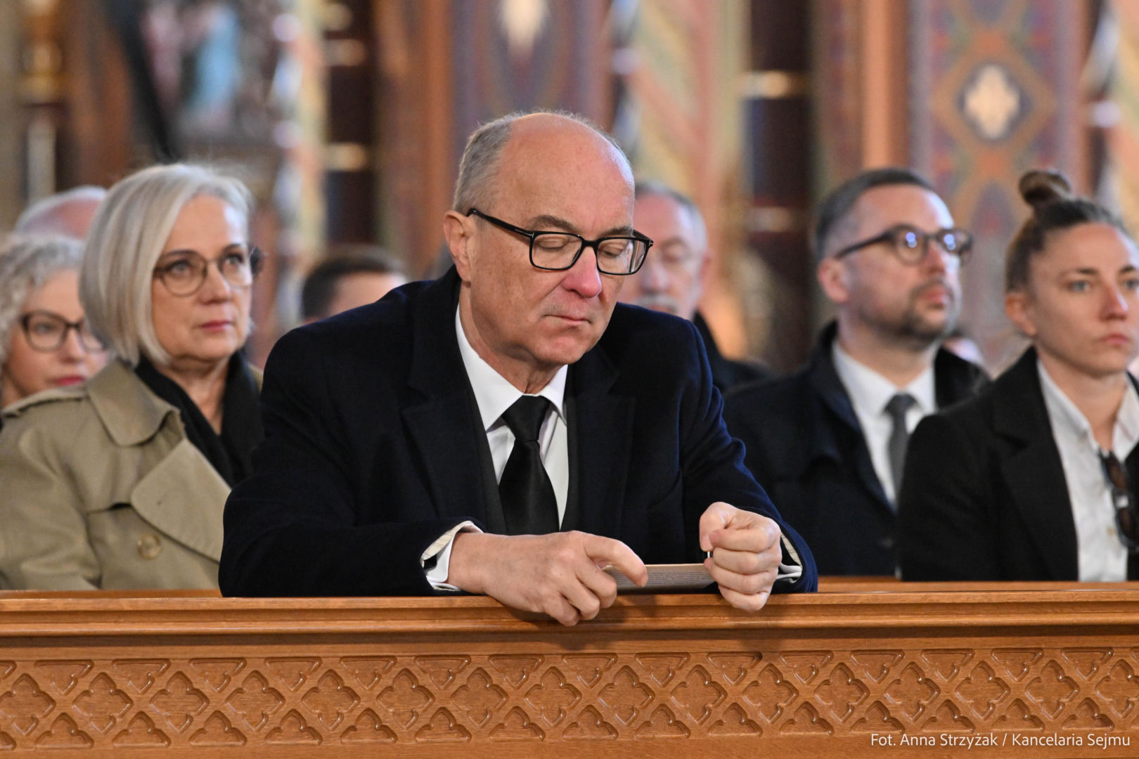 Czarzasty przemówił na pogrzebie Litewki. Wspomniał o telefonie od posła. To było w …