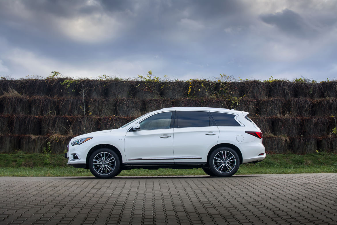 Infiniti QX60 Hi-Tech 3.5 V6 262 KM CVT