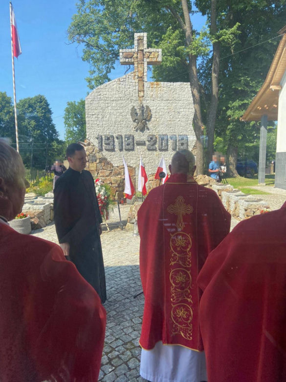 Modlili się w podzięce za wygraną Nawrockiego. Politycy PiS zjechali do słynnego sanktuarium