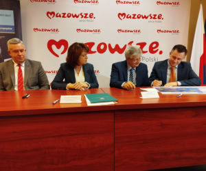 Podpisanie umowy na dotację unijną dla SPZOZ w Węgrowie na remont przychodni w Łochowie