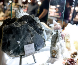 Giełda minerałów w Spodku przyciągnęła tłumy! GeoExpo ekspozycję wspaniałych cudeniek